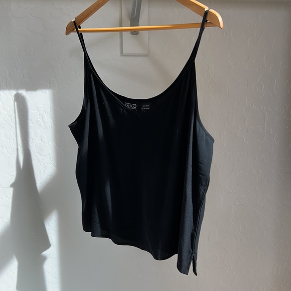 Tank Top Bundle - Picture 5 of 6